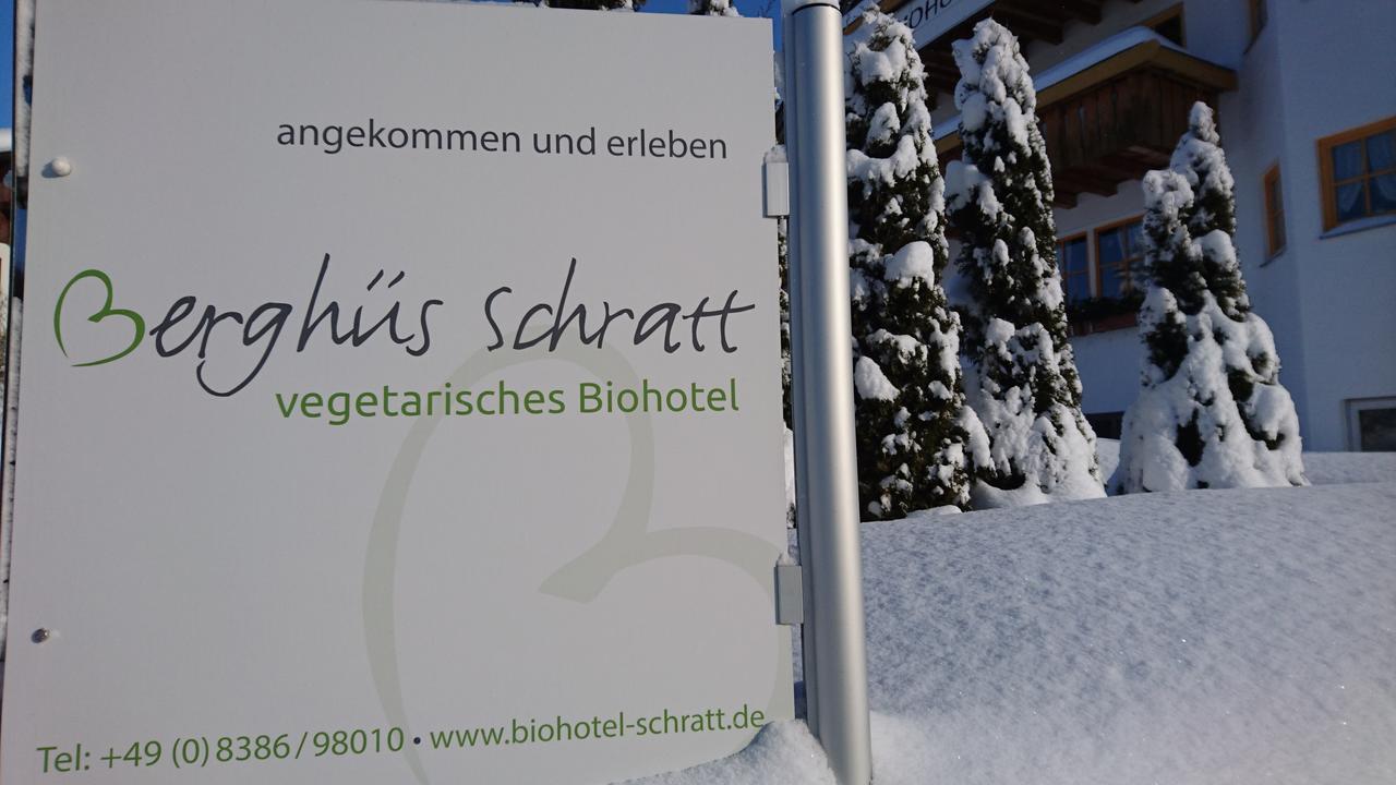 Berghüs Schratt - EINFACH ANDERS - Ihr vegetarisches und veganes Biohotel Oberstaufen Exterior foto
